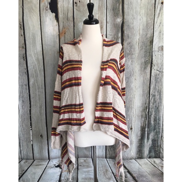 American Rag Fringe Hem Blanket Cardigan Sweater - Picture 2 of 4